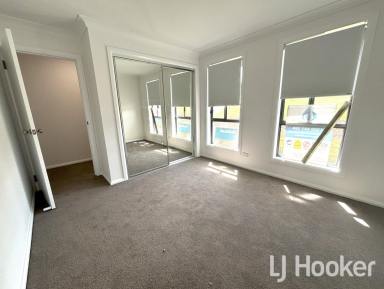 Duplex/Semi-detached For Lease - NSW - Inverell - 2360 - Modern Unit with Car Accomodation!  (Image 2)