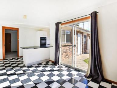 Duplex/Semi-detached For Lease - NSW - Shoalhaven Heads - 2535 - 3 Bedroom Semi-Detached Home – Shoalhaven Heads (Image 2)