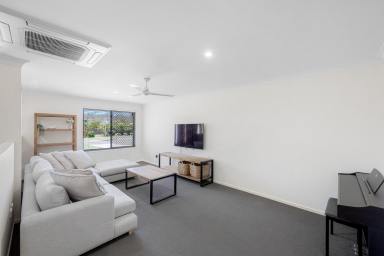 House For Sale - QLD - Benaraby - 4680 - BIG FAMILY LIVING AT 38 SWAGMAN - 5 BEDROOMS, 2 LIVING AREAS, SHED, POOL & IMPRESSIVE KITCHEN!  (Image 2)