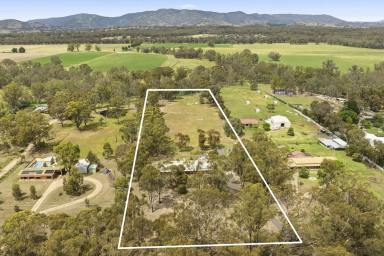 House For Sale - VIC - Seymour - 3660 - Fabulous Rural Lifestyle on 6 Acres Spacious Family Home with Pool, Privacy & Convenience  (Image 2)