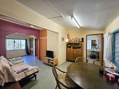 House For Sale - QLD - Cooktown - 4895 - Charming Weatherboard Cottage with Character (Image 2)