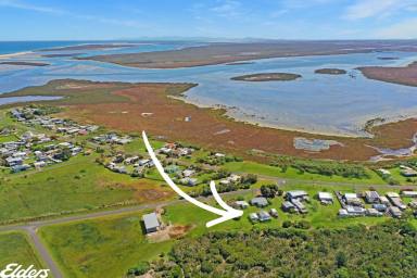 House For Sale - VIC - McLoughlins Beach - 3874 - "AFFORDABLE COASTAL WEEKENDER" (Image 2)