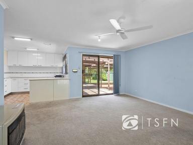 House For Sale - VIC - North Bendigo - 3550 - 3-Bedroom Brick Home in Sought-After North Bendigo. (Image 2)