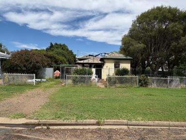 Residential Block For Sale - NSW - Moree - 2400 - CENTRALLY LOCATED - CLOSE TO THE HOSPITAL (Image 2)