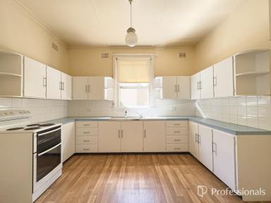 Apartment For Lease - NSW - East Tamworth - 2340 - 1/79 Upper Street (Image 2)