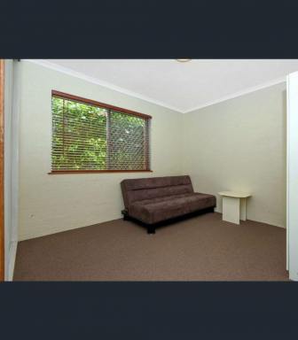 Unit For Lease - QLD - East Toowoomba - 4350 - Neat & Presentable 3-Bedroom Unit in Leafy East Toowoomba (Image 2)