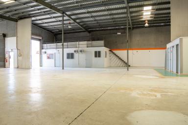 Retail For Lease - QLD - Paget - 4740 - INDUSTRIAL WORKSHOP PAGET (Image 2)