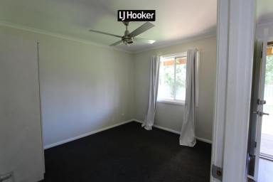 House For Lease - NSW - Inverell - 2360 - 2 Bedroom Home with Car Accomodation  (Image 2)