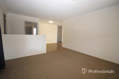 House For Lease - WA - Australind - 6233 - Spacious Family Home with Large Shed & Side Access (Image 2)