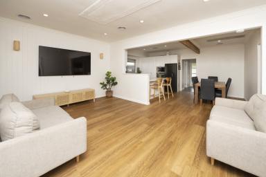 House For Sale - VIC - Swan Hill - 3585 - Beautifully Updated Home with Exceptional Entertaining Space (Image 2)