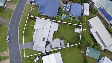 House For Lease - QLD - Edmonton - 4869 - Spacious 3-Bedroom Home with Pool and Patio Bliss (Image 2)