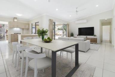 House For Lease - QLD - Bentley Park - 4869 - Quality Entertainer – Media or Fifth Bedroom – Solar - Green Thumb Paradise (Image 2)