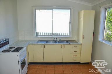 House For Lease - NSW - Glen Innes - 2370 - COMFORTABLE FAMILY HOME (Image 2)