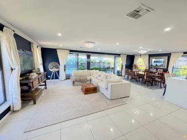House For Sale - NSW - Goulburn - 2580 - Modern Designer Family Home  (Image 2)