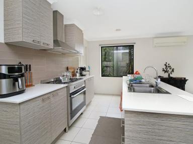 House For Sale - VIC - Lucknow - 3875 - 19C MAUDE STREET – QUIET LOCATION  (Image 2)