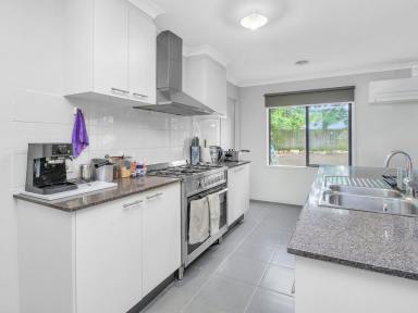 House For Sale - VIC - Lucknow - 3875 - 19B MAUDE STREET – EASY LIVING  (Image 2)