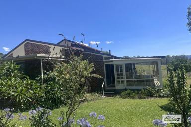 House For Lease - NSW - Upper Lansdowne - 2430 - Country retreat with very low maintenance  (Image 2)
