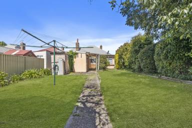 House For Sale - NSW - Lithgow - 2790 - A Classic 1910 Weatherboard With Endless Potential (Image 2)