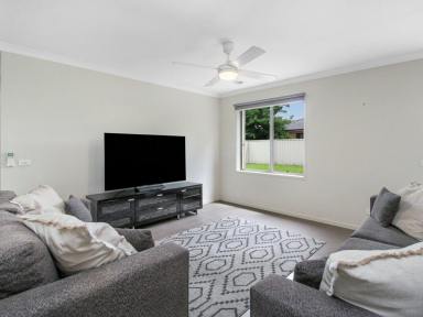 House For Sale - VIC - Lucknow - 3875 - 19D MAUDE STREET – EXCELLENT INVESTMENT  (Image 2)