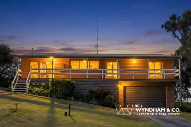 House For Sale - VIC - Metung - 3904 - Elevated Living in Metung's Green Heart  (Image 2)