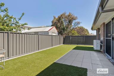Unit For Sale - TAS - Ulverstone - 7315 - BRAND NEW CONTEMPORARY 2-BEDROOM UNIT (Image 2)