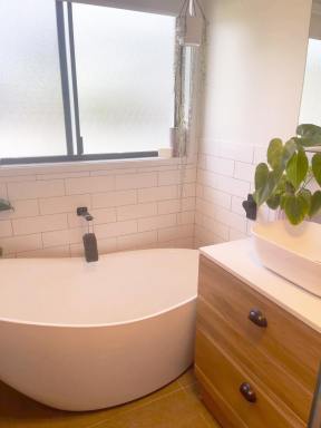 House For Lease - NSW - Jamberoo - 2533 - Spacious Family Home in the Heart of Jamberoo (Image 2)