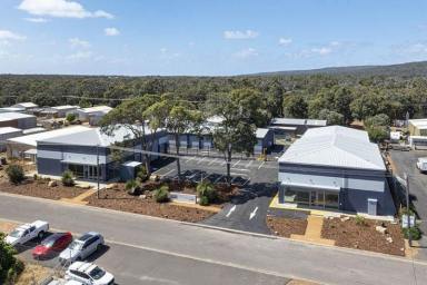 Showrooms/Bulky Goods For Lease - WA - Augusta - 6290 - Showroom for Lease in Central Location  (Image 2)