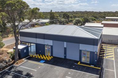 Industrial/Warehouse For Lease - WA - Augusta - 6290 - Light Industrial Unit in Central Location  (Image 2)