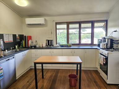 House For Sale - QLD - Cooktown - 4895 - Stylish Queenslander  (Image 2)