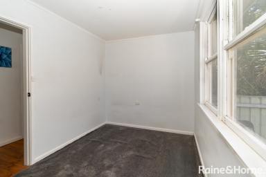 House For Lease - NSW - Ashmont - 2650 - BEAUTIFULLY UPDATED HOME IN ASHMONT  (Image 2)