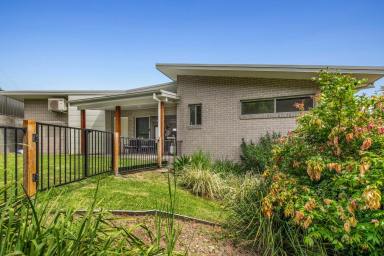Villa For Sale - NSW - Coffs Harbour - 2450 - TRENDY FREESTANDING EASY LIVING LOW MAINTENANCE HOME (Image 2)