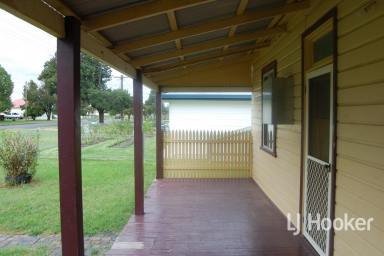 House For Sale - NSW - Inverell - 2360 - Affordable House on Belgravia (Image 2)