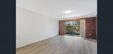 Unit For Lease - QLD - Newtown - 4350 - Bright & Spacious Two-Bedroom Gem in an Ultra-Convenient Location (Image 2)