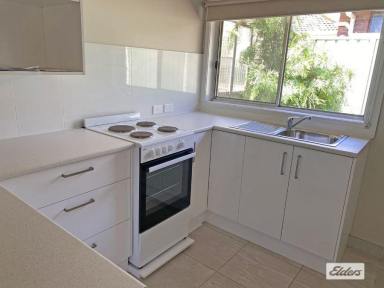 Townhouse For Lease - VIC - Kennington - 3550 - Convenient Living in a Popular Kennington Setting (Image 2)