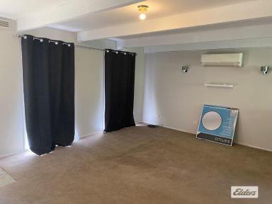 Townhouse For Lease - VIC - Kennington - 3550 - Convenient Living in a Popular Kennington Setting (Image 2)