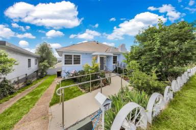 House For Sale - NSW - Batlow - 2730 - Breathtaking Batlow Views  (Image 2)