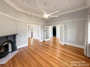 House For Lease - VIC - Horsham - 3400 - Modern Charm With Style & Space (Image 2)