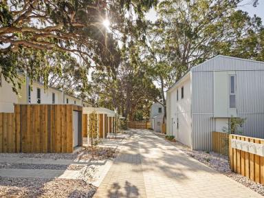 House For Sale - WA - Margaret River - 6285 - Central, Stylish and New! (Image 2)