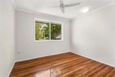 House For Lease - QLD - Rochedale South - 4123 - Family friendly Brick home with modern comfort (Image 2)