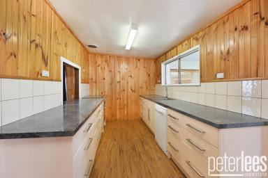House For Sale - TAS - Campbell Town - 7210 - Space, Versatility, and Lifestyle (Image 2)