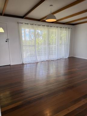 House For Lease - NSW - Wauchope - 2446 - River Views! (Image 2)