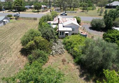 House For Sale - NSW - Merriwa - 2329 - Renovation or Development Opportunity.  (Image 2)