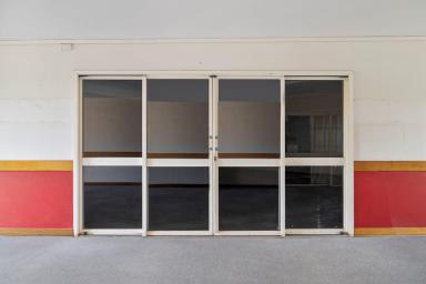 Retail For Lease - QLD - North Toowoomba - 4350 - 104 sqm. Tenancy in Shopping Centre - Lots of Parking & Convenient  (Image 2)