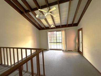 Unit For Lease - NSW - Bundanoon - 2578 - Comfortable Villa (Image 2)