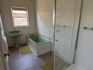 House For Lease - VIC - Hamilton - 3300 - Prime 'Church Hill' Location - Close to CBD (Image 2)