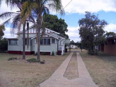 House For Lease - QLD - Kingaroy - 4610 - 3 Bedroom Charming Timber Home  (Image 2)