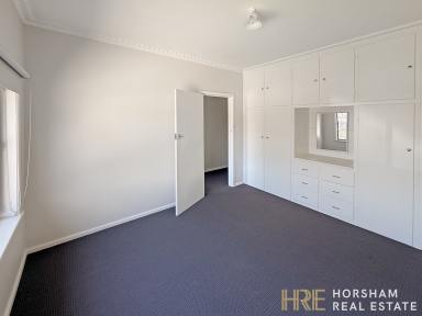 House For Lease - VIC - Horsham - 3400 - Modern Three-Bedroom Home Close to the CBD (Image 2)