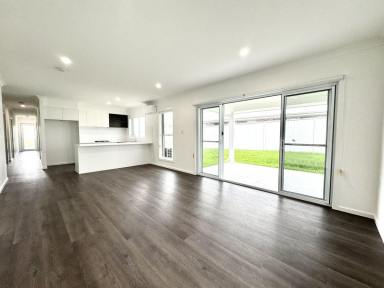 Duplex/Semi-detached For Sale - NSW - Old Bar - 2430 - MODERN FOUR BEDROOM DUPLEX  (Image 2)