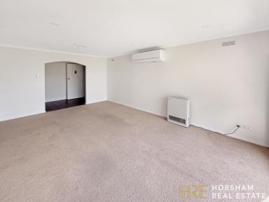 House For Lease - VIC - Horsham - 3400 - Spacious 4 bedroom Family Home in Horsham West (Image 2)