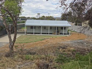 House For Sale - WA - Hopetoun - 6348 - Christmas has come early!! (Image 2)